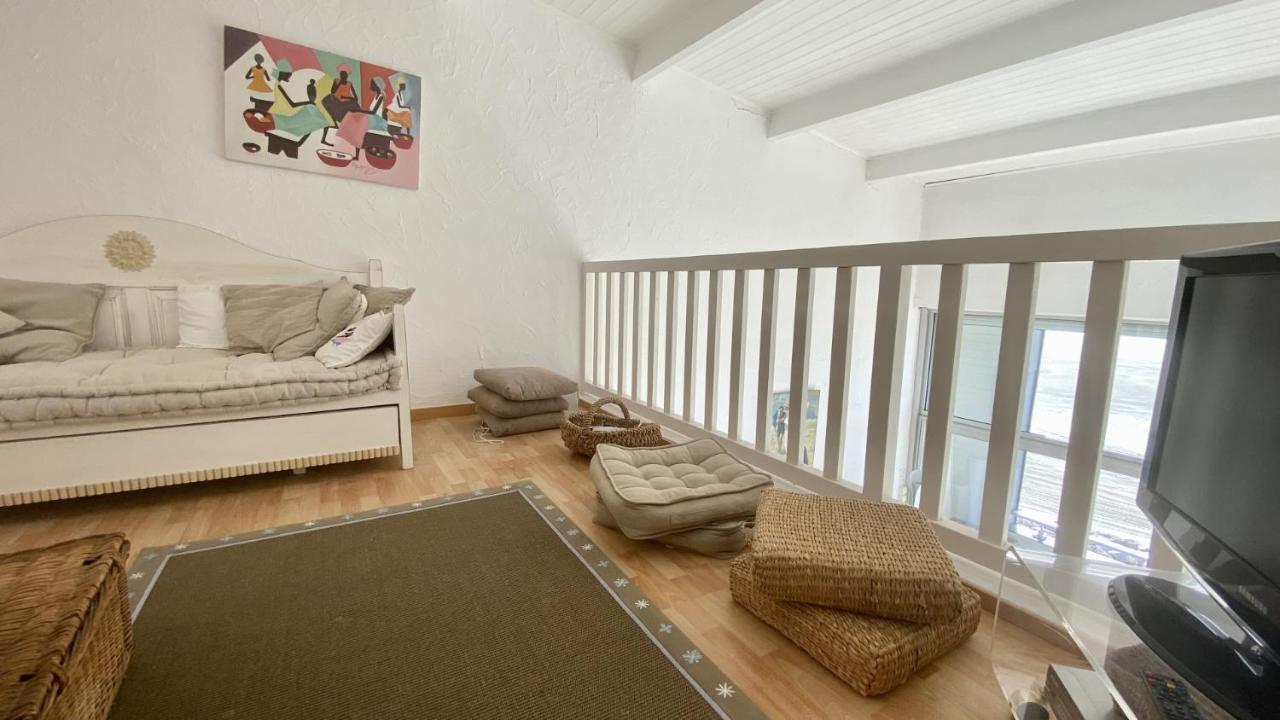 Les Pieds Dans L'Eau, Vue Sur La Baie Pour 6 Pers Apartment เลอโครทัว ภายนอก รูปภาพ