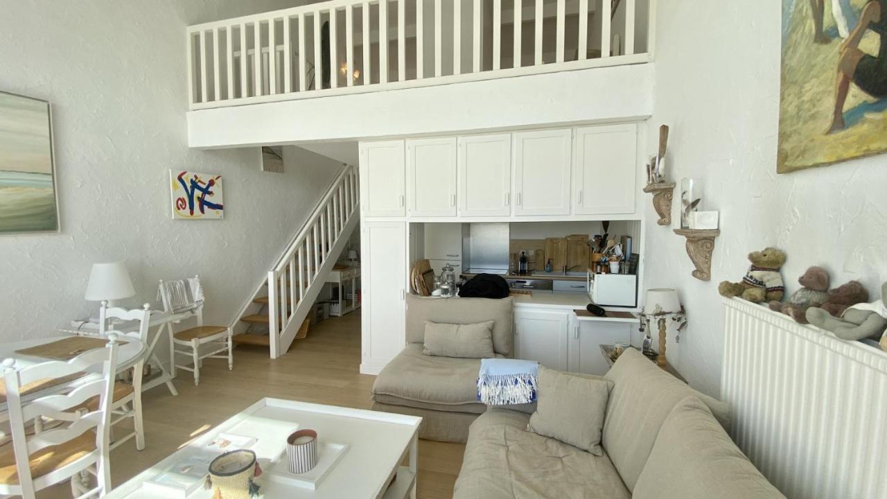 Les Pieds Dans L'Eau, Vue Sur La Baie Pour 6 Pers Apartment เลอโครทัว ภายนอก รูปภาพ