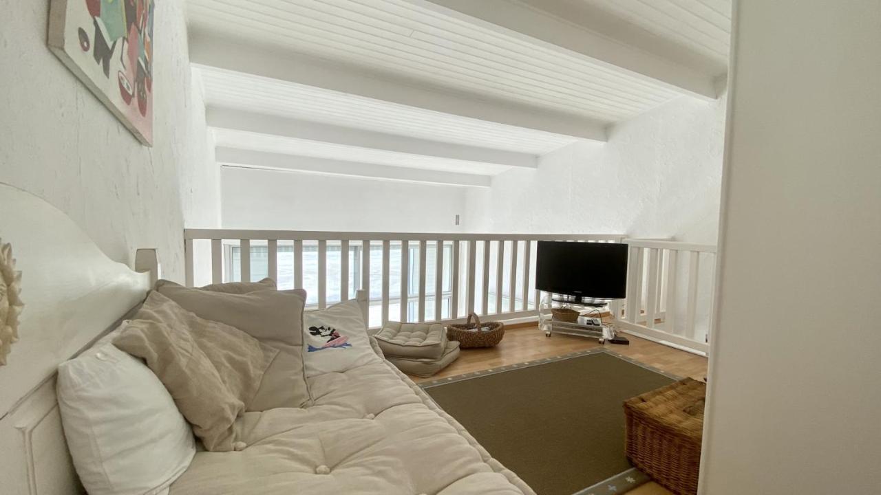 Les Pieds Dans L'Eau, Vue Sur La Baie Pour 6 Pers Apartment เลอโครทัว ภายนอก รูปภาพ